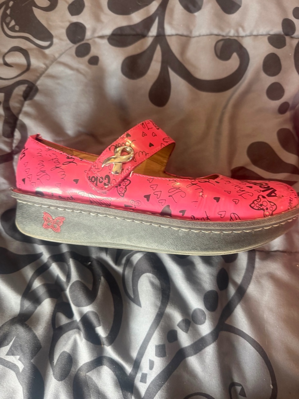Alegria Women’s Pink Mary Jane with Playful Print - Picture 3 of 3